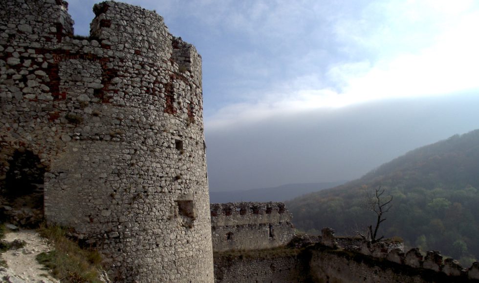 Zrúcanina Plavecký hrad