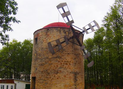 Veterný mlyn v Holíči
