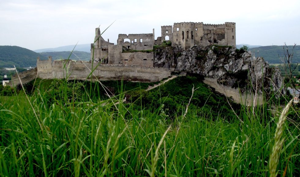 Beckovský hrad