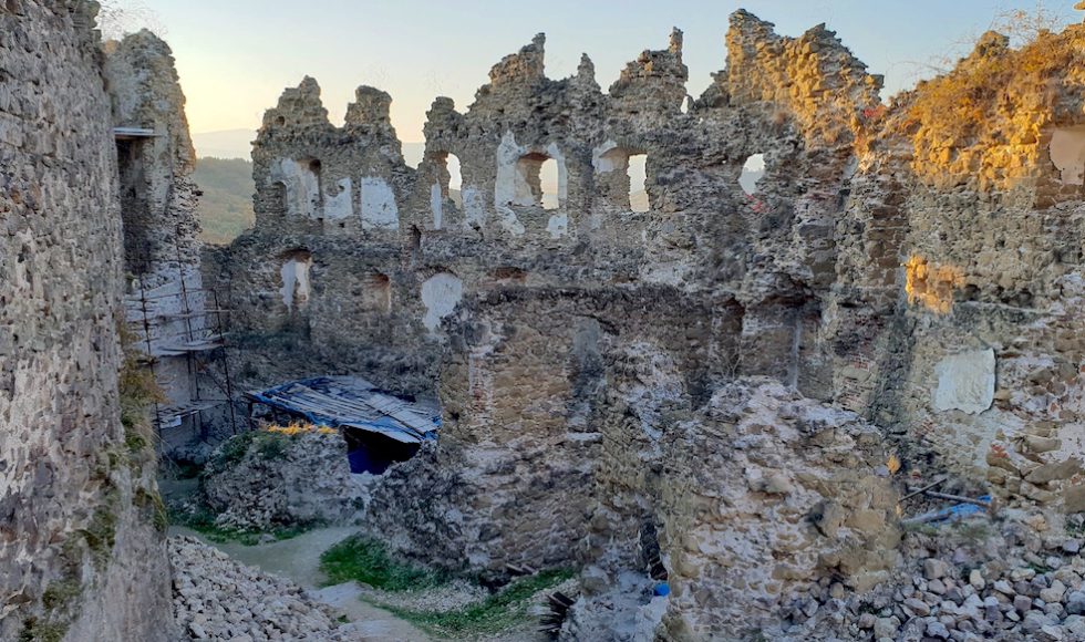 Hrad Šášov