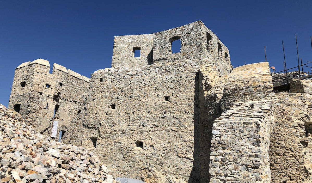 Zrúcanina hradu Hrušov