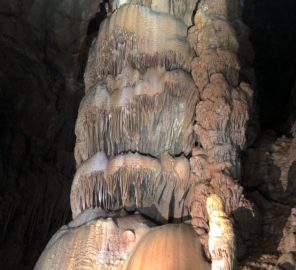 Krásnohorská jaskyňa